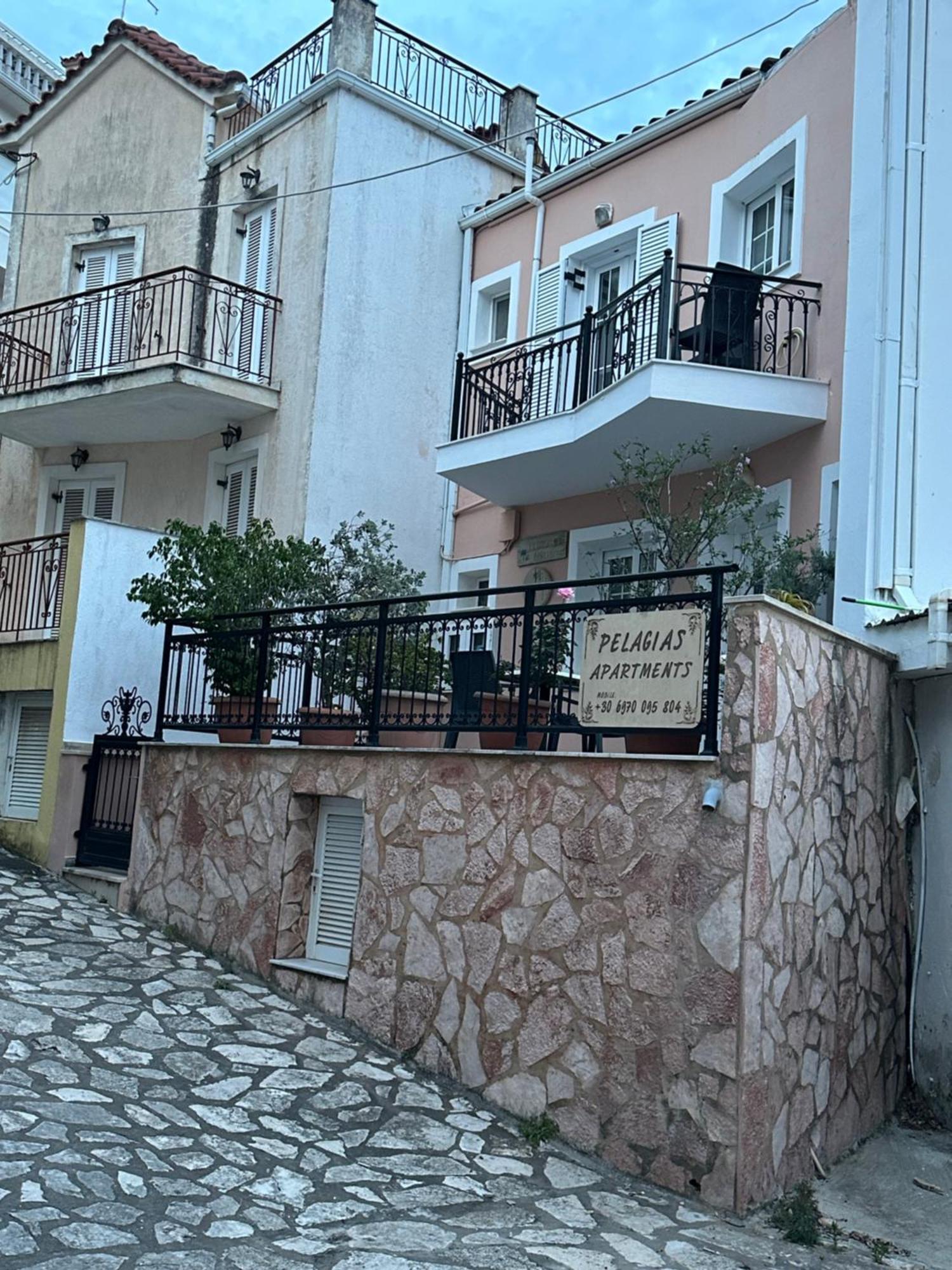 Pelagias Apartments Agia Efimia Exterior photo
