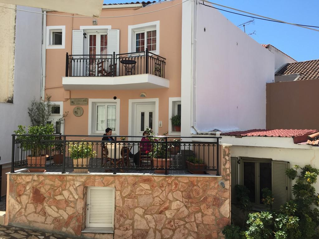 Pelagias Apartments Agia Efimia Exterior photo